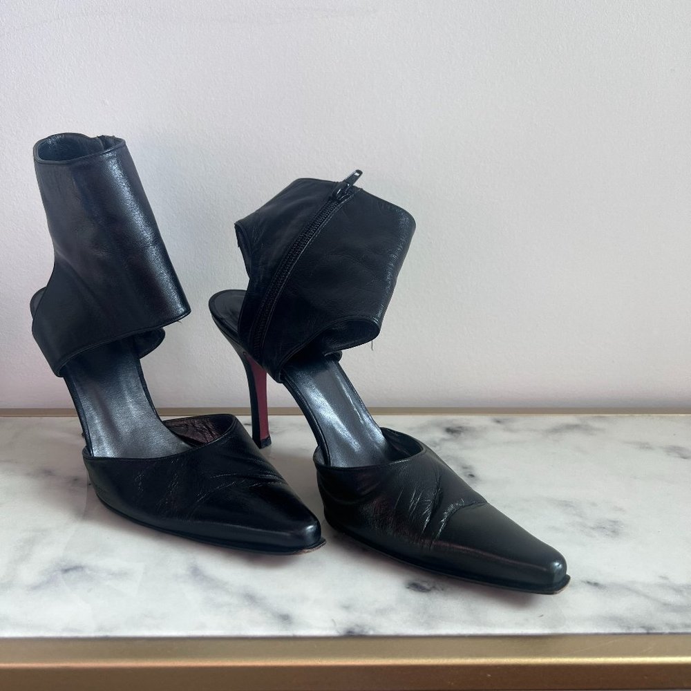 Stuart Weitzman Black Leather Heels with Ankle cuff - Size 8